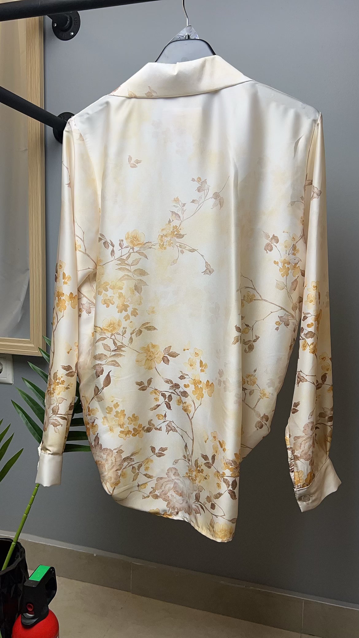 Πουκάμισες Μακριές Φλοράλ Σατέν Κρεμ - Vintage | C&M