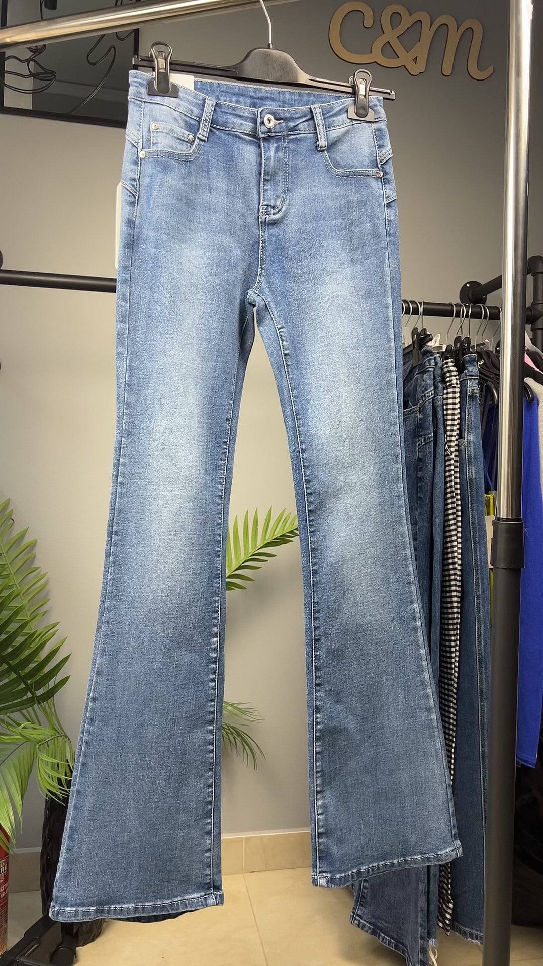 Γυναικείο Ψηλόμεσο Τζιν Καμπάνα | Κλασικό Denim Μπλε | C&M